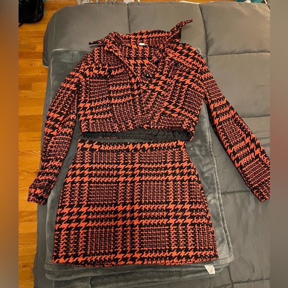 Favlux Skirt & Jacket Set - Picture 4 of 5